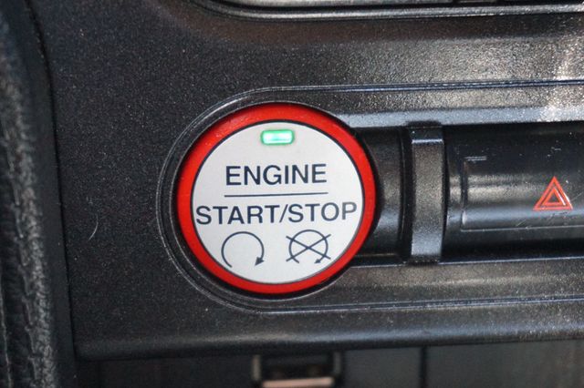 2017 Ford Mustang 1 OWNER, PREMIUM WHEELS, RACING STRIPES, REAR SPOILER - 23016604 - 33