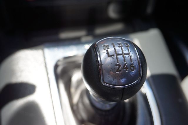 2017 Ford Mustang 1 OWNER, PREMIUM WHEELS, RACING STRIPES, REAR SPOILER - 23016604 - 34