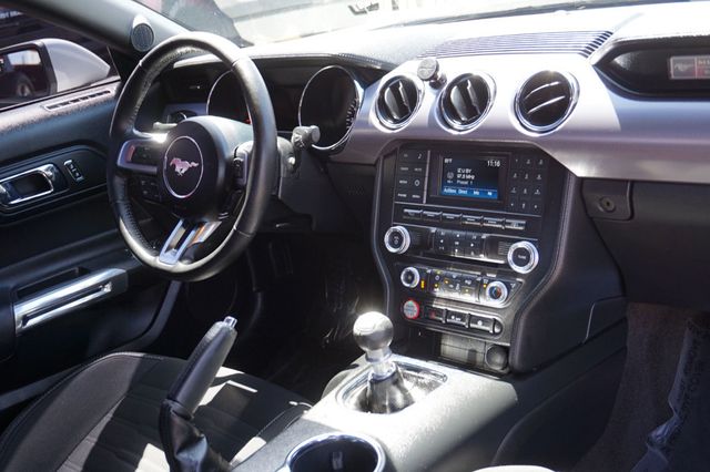 2017 Ford Mustang 1 OWNER, PREMIUM WHEELS, RACING STRIPES, REAR SPOILER - 23016604 - 36