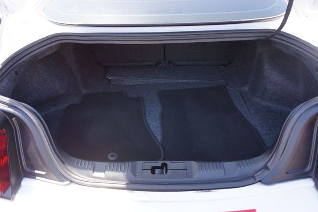 2017 Ford Mustang 1 OWNER, PREMIUM WHEELS, RACING STRIPES, REAR SPOILER - 23016604 - 7