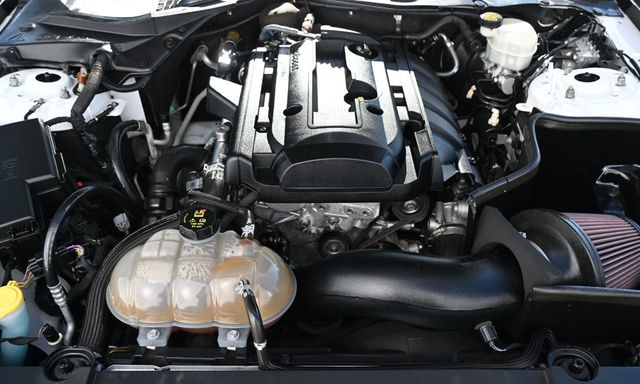 2017 Ford Mustang EcoBoost Fastback - 22973305 - 17