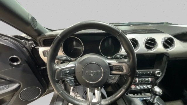 2017 Ford Mustang EcoBoost Fastback - 22963266 - 10