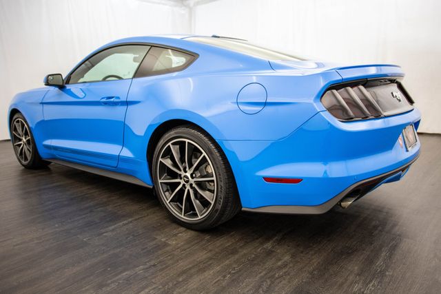 2017 Ford Mustang EcoBoost Fastback - 22569080 - 26