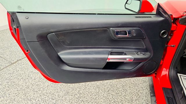 2017 Ford Mustang EcoBoost Fastback - 22961980 - 9