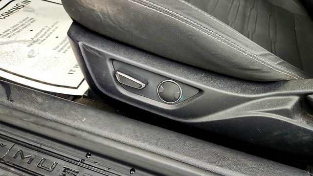 2017 Ford Mustang EcoBoost Fastback - 22961980 - 10