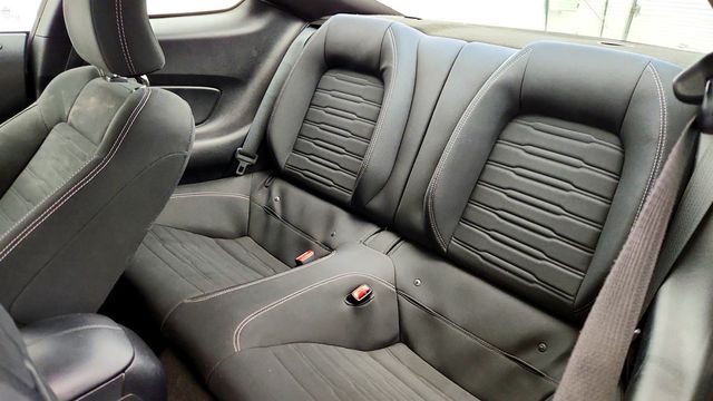 2017 Ford Mustang EcoBoost Fastback - 22961980 - 20