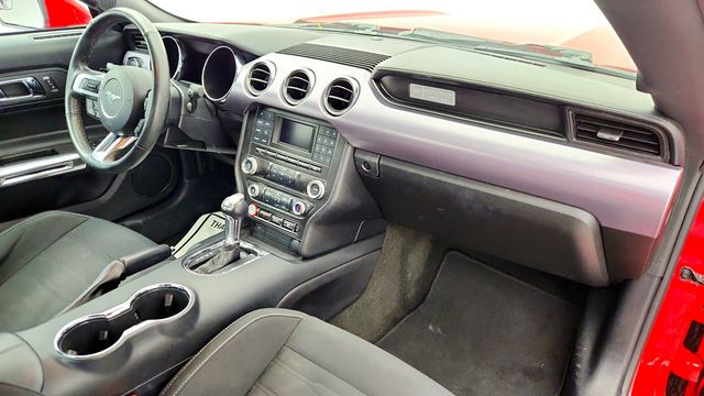 2017 Ford Mustang EcoBoost Fastback - 22961980 - 23