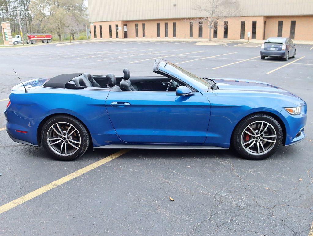 2017 Ford Mustang EcoBoost Premium Convertible - 22947467 - 9