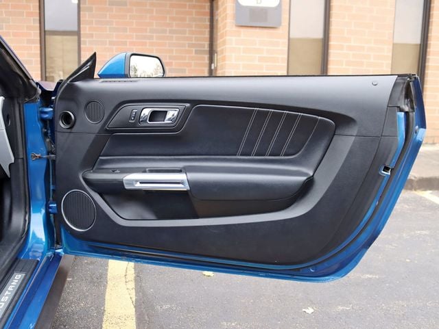 2017 Ford Mustang EcoBoost Premium Convertible - 22947467 - 24