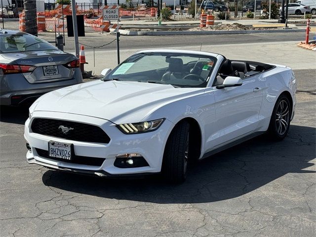 2017 Ford Mustang EcoBoost Premium Convertible - 22411208 - 12