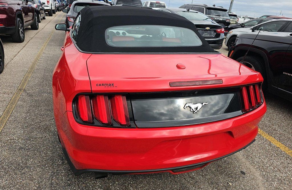 2017 Ford Mustang EcoBoost Premium Convertible - 22989951 - 4