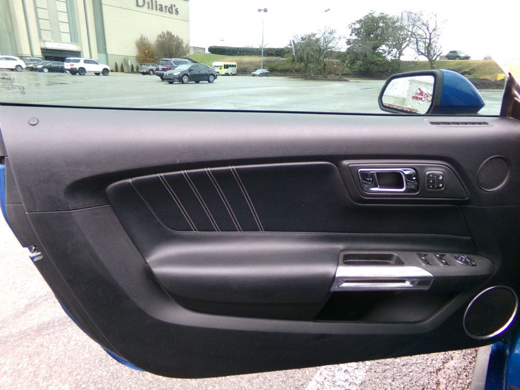 2017 Ford Mustang EcoBoost Premium Convertible - 22960177 - 8