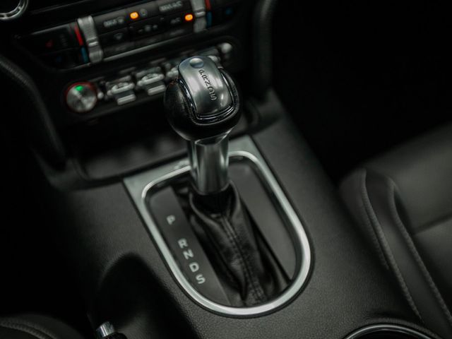 2017 Ford Mustang EcoBoost Premium Fastback - 22976940 - 20