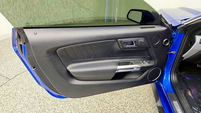 2017 Ford Mustang EcoBoost Premium Fastback w/ Pony Pkg, SHAKER Audio & Navigation - 23099959 - 9