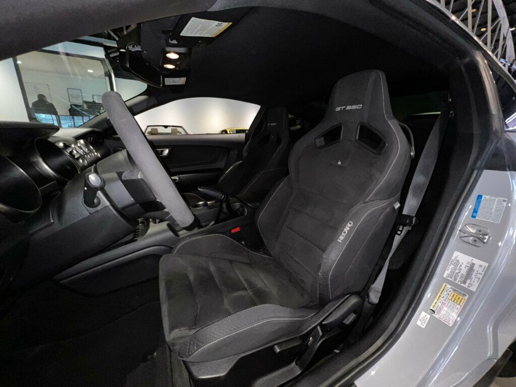 2017 Ford Mustang GT350/6SpeedManual/ElectronicsPkg/RecaroSeats/NAV/ActiveExhaust - 22973101 - 15