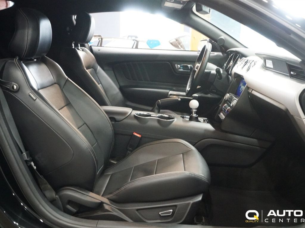 2017 Ford Mustang GT Fastback - 22936426 - 17