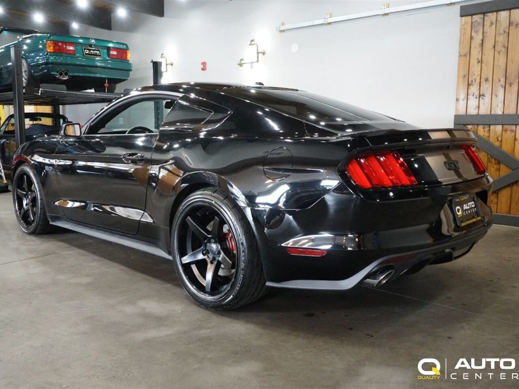2017 Ford Mustang GT Fastback - 22936426 - 5