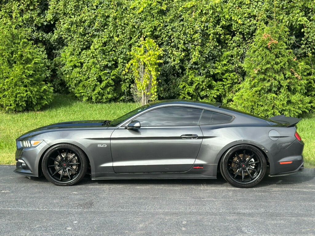 2017 Ford Mustang GT photo 5