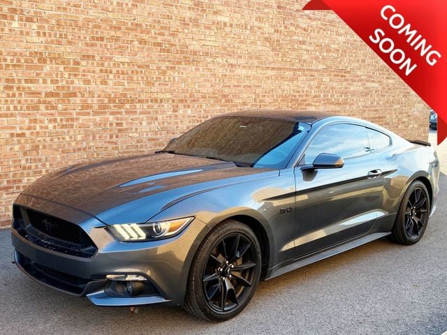 2017 Ford Mustang GT Fastback - 22943378 - 0