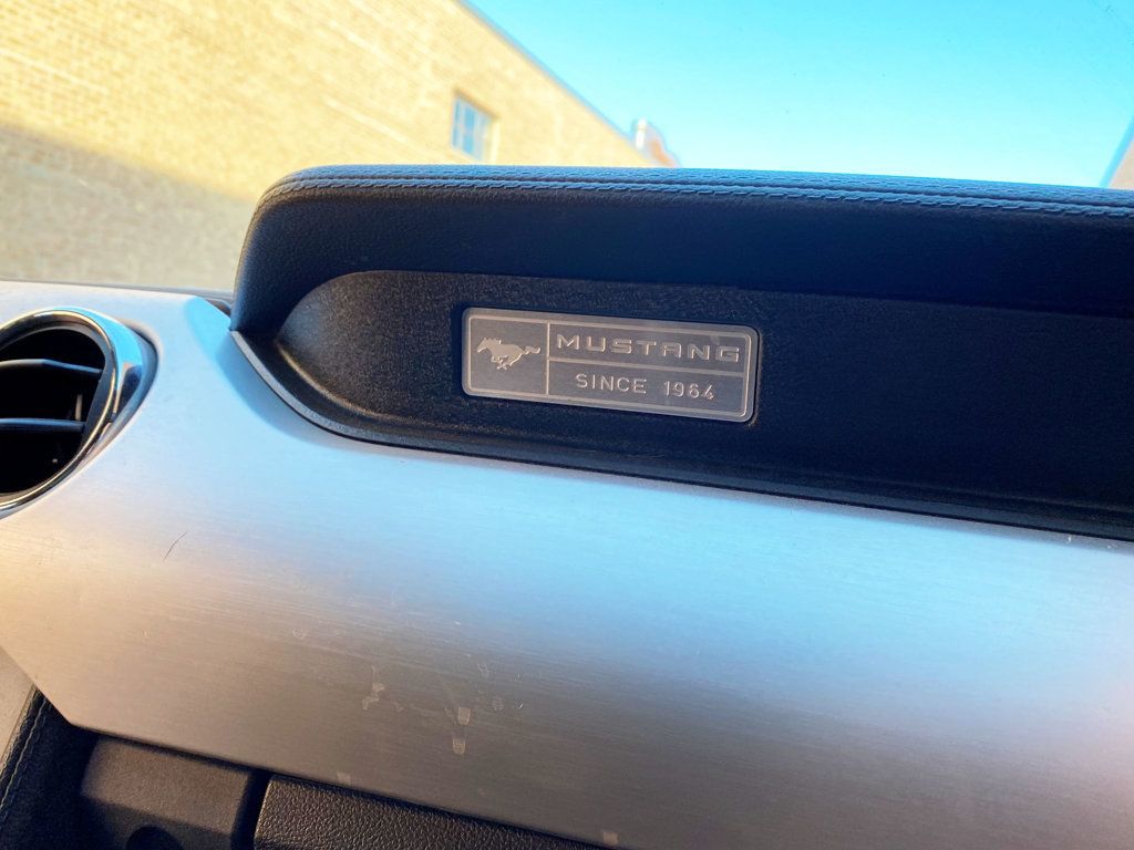 2017 Ford Mustang GT Fastback - 22943378 - 14