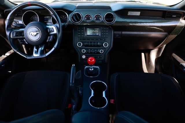 2017 Ford Mustang GT Fastback - 22940202 - 1