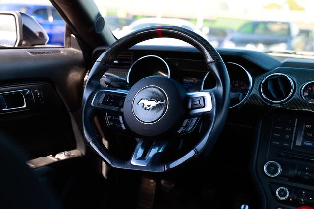 2017 Ford Mustang GT Fastback - 22940202 - 28