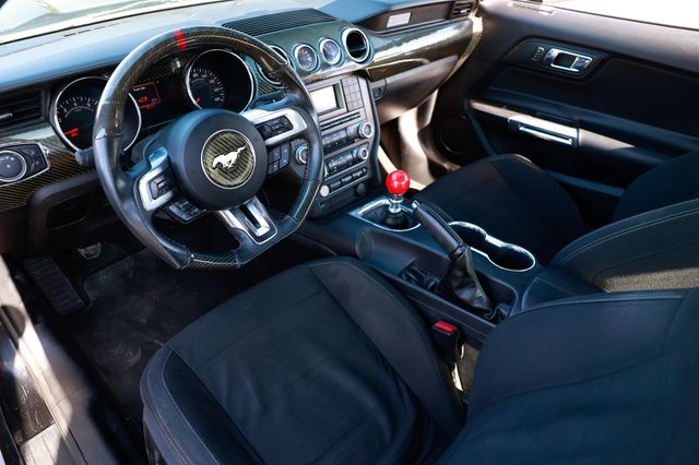 2017 Ford Mustang GT Fastback - 22940202 - 3