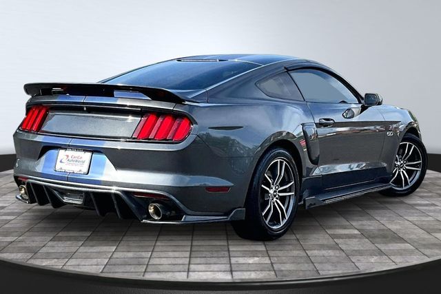 2017 Ford Mustang GT Coupe's photo
