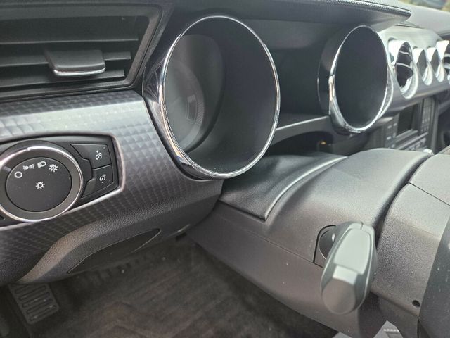 2017 Ford Mustang GT Fastback - 22967187 - 14