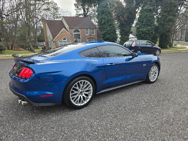 2017 Ford Mustang GT Fastback - 22967187 - 4