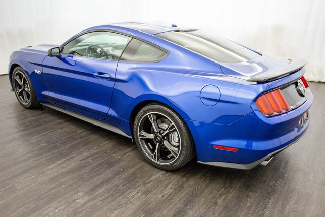 2017 Ford Mustang GT Fastback - 22385479 - 10