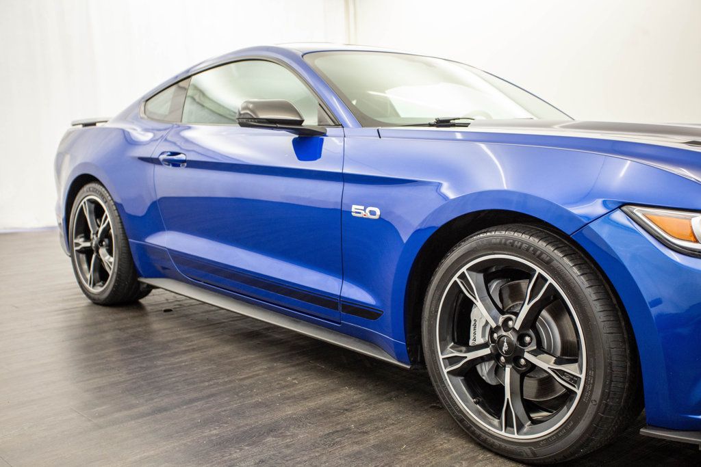 2017 Ford Mustang GT Fastback - 22385479 - 29