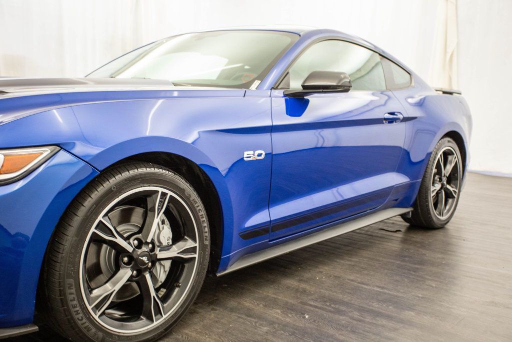 2017 Ford Mustang GT Fastback - 22385479 - 30