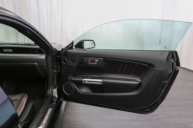 2017 Ford Mustang GT Fastback - 23024744 - 16
