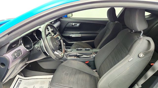 2017 Ford Mustang GT Fastback - 23092451 - 18