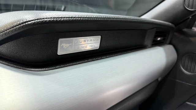 2017 Ford Mustang GT Premium Convertible - 22925857 - 29