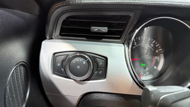 2017 Ford Mustang GT Premium Convertible - 22925857 - 30