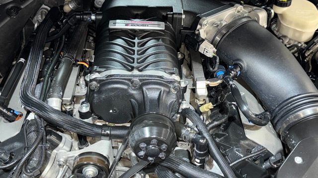 2017 Ford Mustang GT Premium Convertible - 22925857 - 4