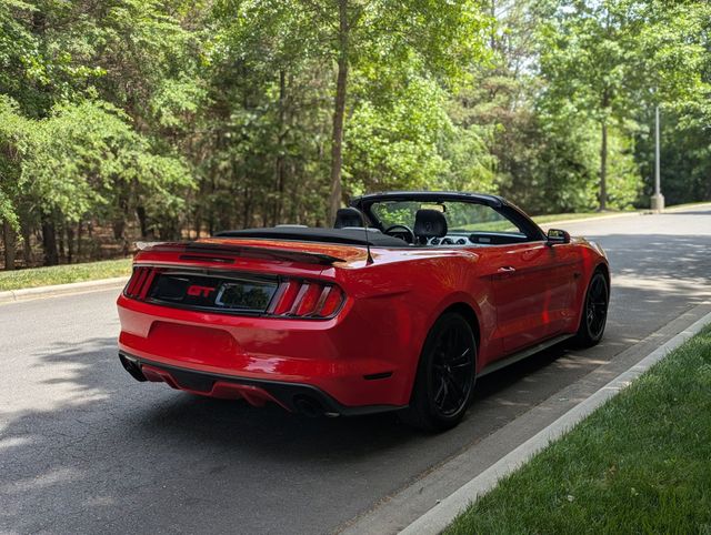 2017 Ford Mustang GT Premium Convertible - 23021561 - 18
