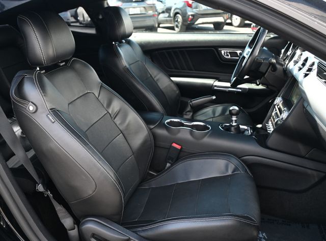 2017 Ford Mustang GT Premium Fastback - 23023668 - 18