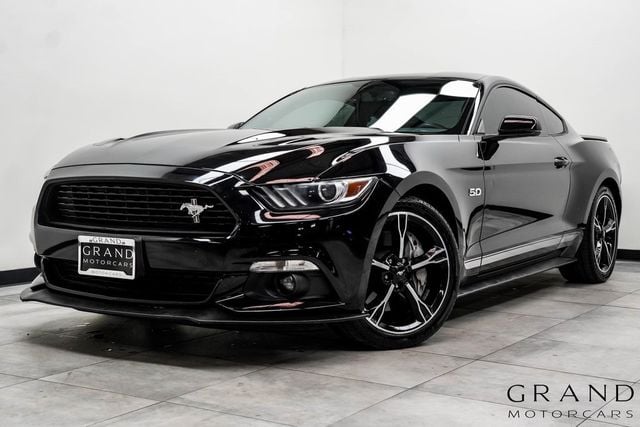 2017 Ford Mustang GT Premium Fastback - 22982812 - 0