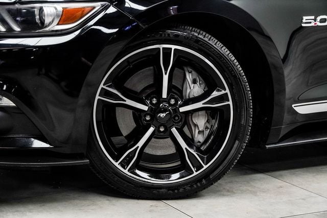 2017 Ford Mustang GT Premium Fastback - 22982812 - 2