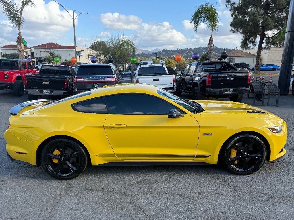 2017 Ford Mustang GT Premium Fastback - 22674299 - 9