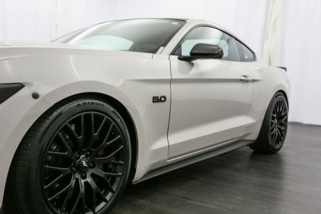 2017 Ford Mustang GT Premium Fastback - 23025024 - 30