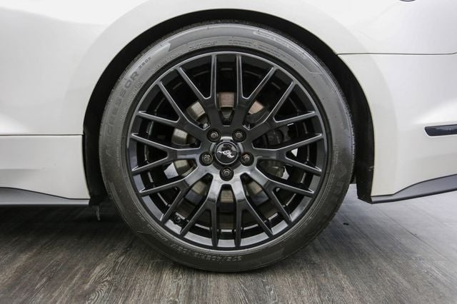 2017 Ford Mustang GT Premium Fastback - 23025024 - 38