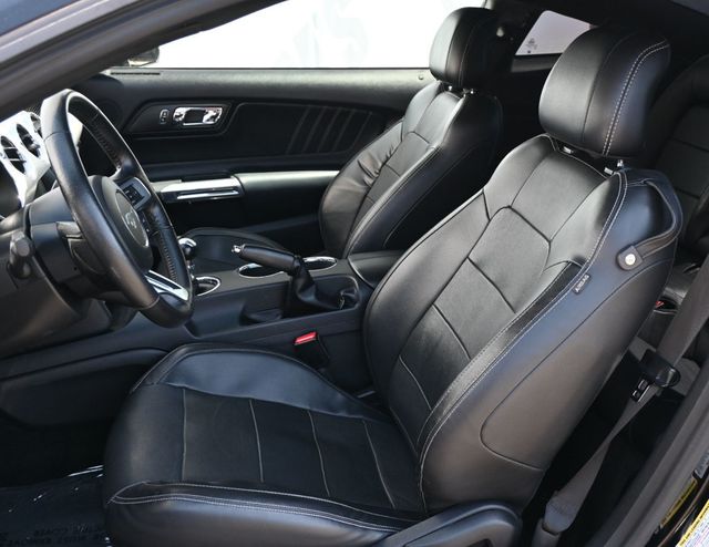 2017 Ford Mustang GT Premium Fastback Black Accent Package - 23023668 - 16
