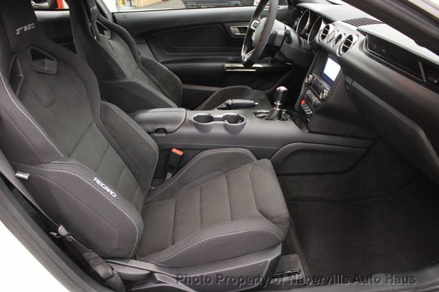 2017 Ford Mustang Shelby GT350 Fastback - 22969369 - 36