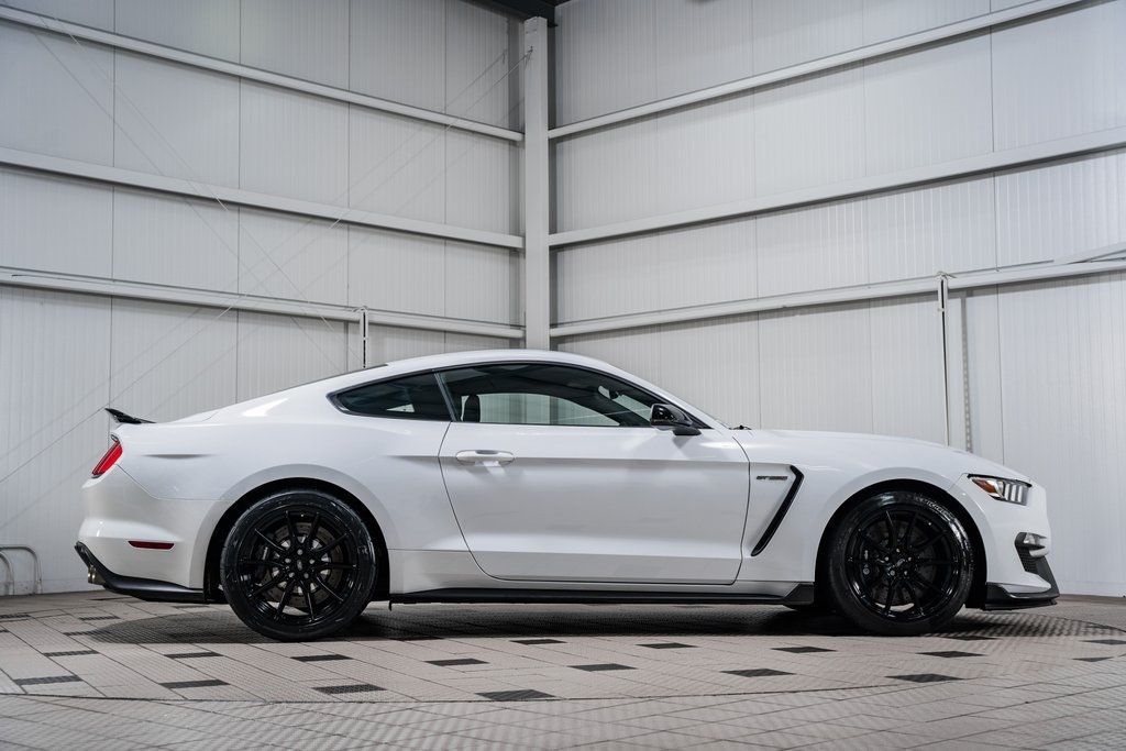 2017 Ford Mustang Shelby GT350 Fastback - 22485714 - 8