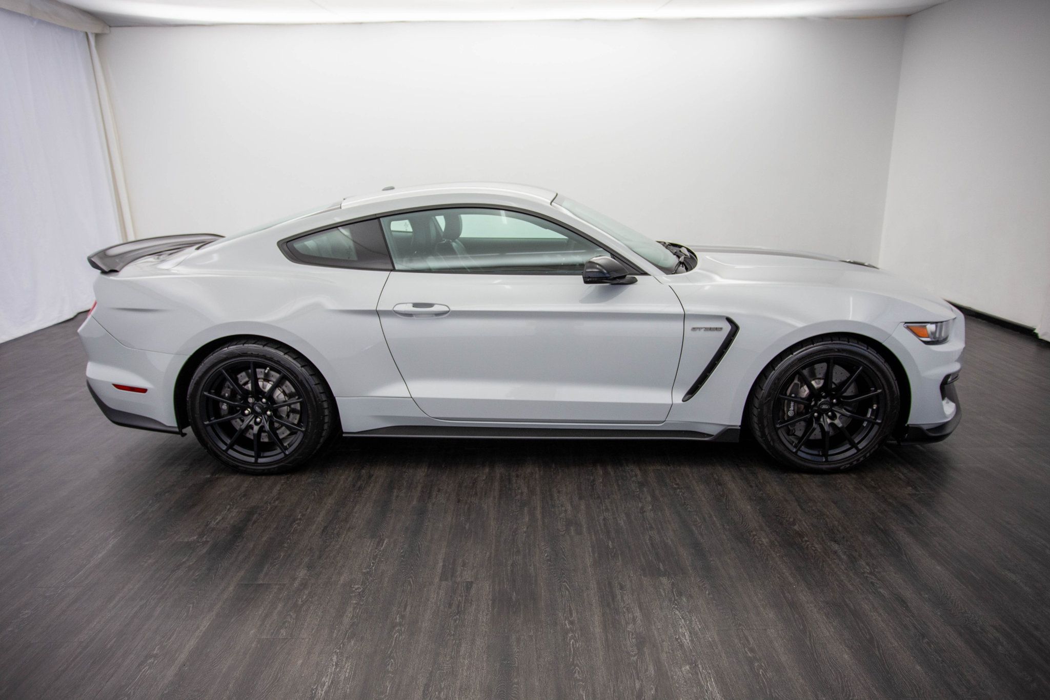 2017 Ford Mustang Shelby GT350 photo 7