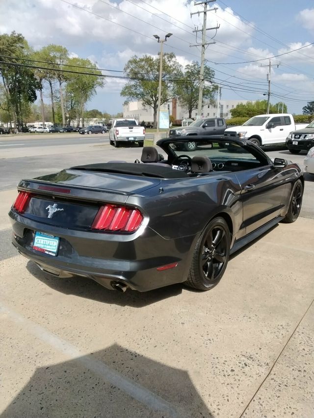 2017 Ford Mustang V6 Convertible - 23007582 - 3
